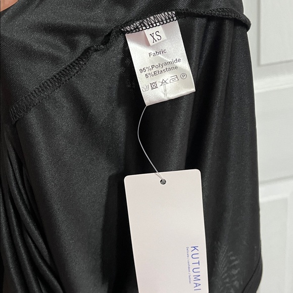 Elegant Black Off-Shoulder long sleeve mesh Maxi Dress - Picture 4 of 4